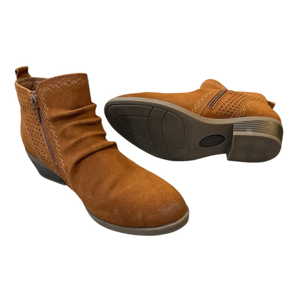 Earth Origins Rust Brown Suede Ankle Booties